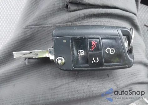 2019 Volkswagen Jetta 1.4T R-Line/1.4T S/1.4T Se z USA, uszkodzony, nr VIN 3VWC57BU8KM061522